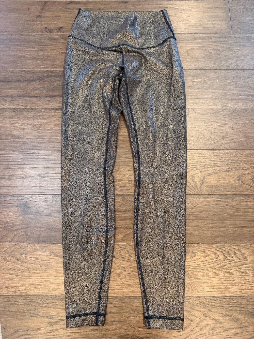 Lululemon Metallic Gold and Black Metallic High-Waist Leggings Size 6 - C1-343